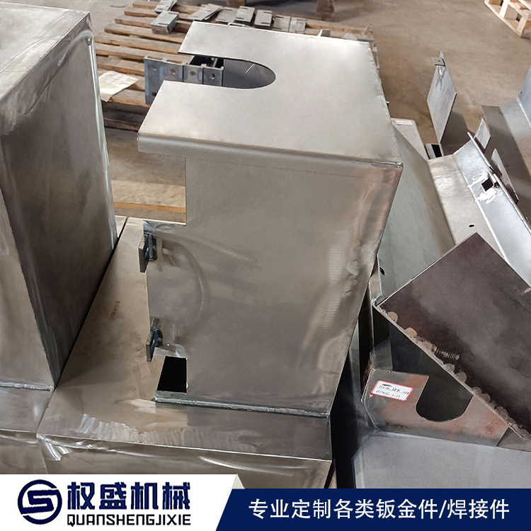 沖壓和切割是鈑金加工的重要工序,不懂這些怎么做鈑金--權盛機械